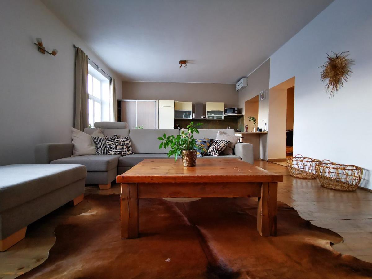 Falcon Apartment Trnawa Zewnętrze zdjęcie