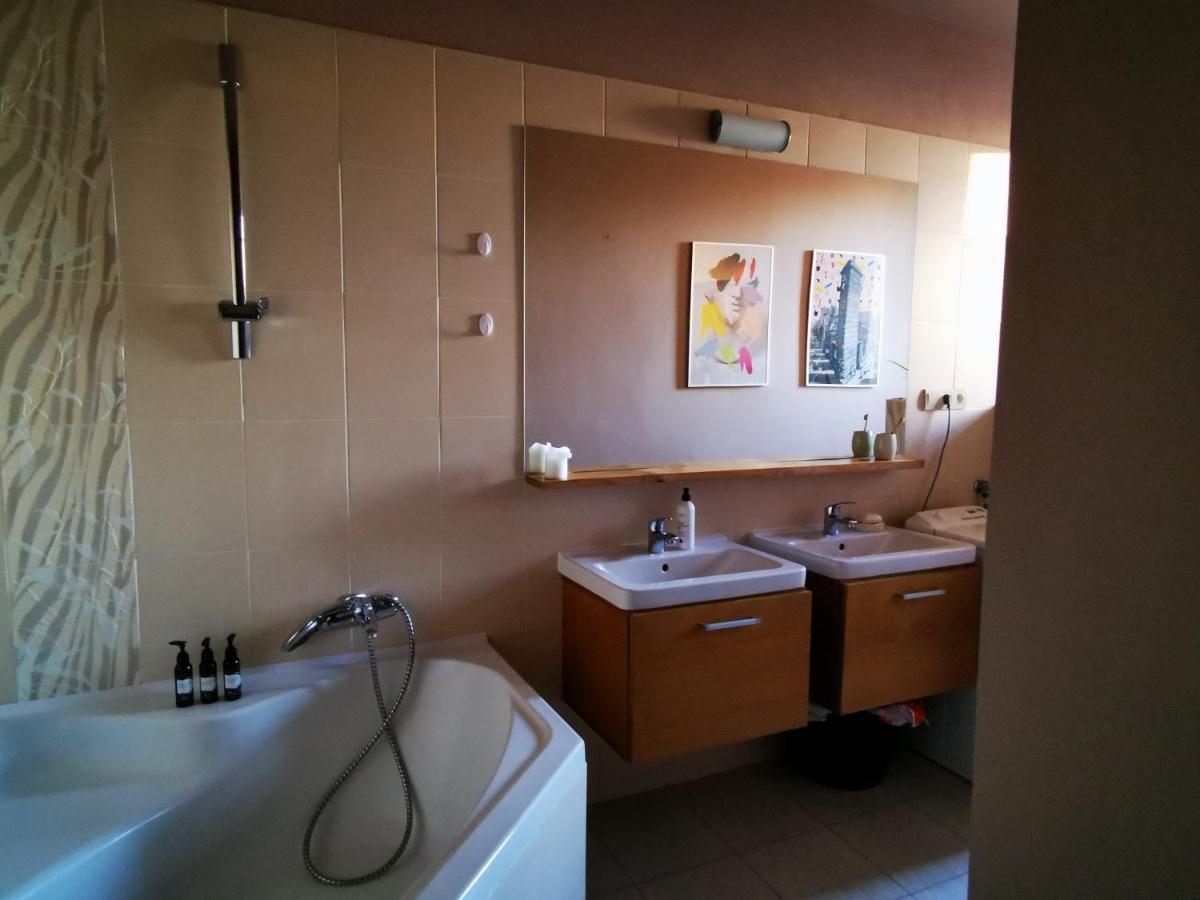 Falcon Apartment Trnawa Zewnętrze zdjęcie